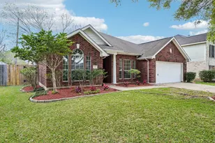 1023 E Hampton Dr, Pearland, TX 77584 - Photo 1