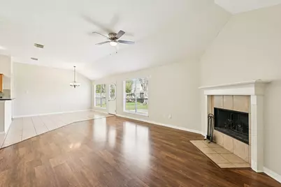 1023 E Hampton Drive, Pearland, TX 77584 - Photo 2