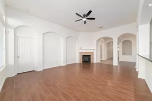 12519 Nantucket Rd, Sugar Land, TX 77478 - Photo 6