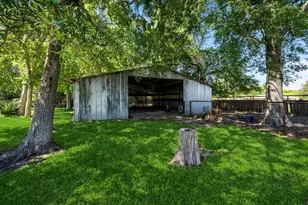 5123 Cotton Lake Rd, Cove, TX 77523 - Photo 10