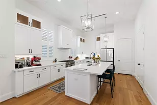 531 W 27th St, Houston, TX 77008 - Photo 4