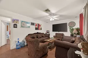 2111 Hickory Ln, Pasadena, TX 77502 - Photo 6
