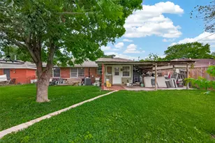 2111 Hickory Ln, Pasadena, TX 77502 - Photo 32