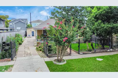 729 E 9th Street, Houston, TX 77007 - Photo 2