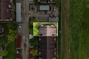 10555 Turtlewood Ct, Houston, TX 77072 - Photo 4