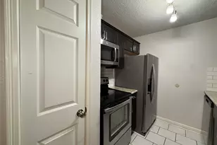 2125 Augusta Dr, Houston, TX 77057 - Photo 12