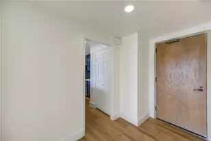 2001 Holcombe Blvd, Houston, TX 77030 - Photo 6