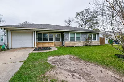 1109 E Miller Street, Angleton, TX 77515 - Photo 2