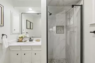 13822 Pebblebrook Dr, Houston, TX 77079 - Photo 18