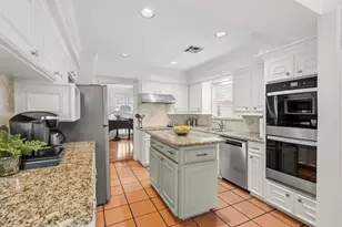 13822 Pebblebrook Dr, Houston, TX 77079 - Photo 10