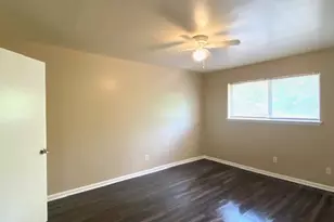 3206 Lobit Dr, Dickinson, TX 77539 - Photo 6