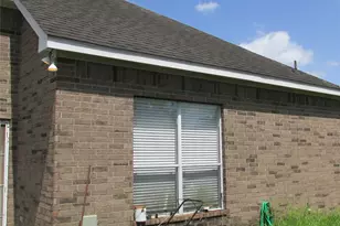 3255 Lakeway Ln, Pearland, TX 77584 - Photo 4