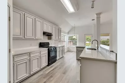 3906 Shadow Cove Drive, Houston, TX 77082 - Photo 2