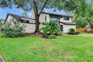 19110 Masterwood Ct, Humble, TX 77346 - Photo 2
