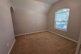 5221 Cottonwood Creek Ln, League City, TX 77573 - Photo 4