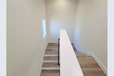 5931 Beall Street #B, Houston, TX 77091 - Photo 10