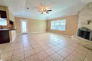 6510 Lynngate Dr, Spring, TX 77373 - Photo 6