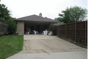 1722 Mayflower Dr, Carrollton, TX 75007 - Photo 4