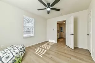 5828 Avenue T, Galveston, TX 77551 - Photo 16