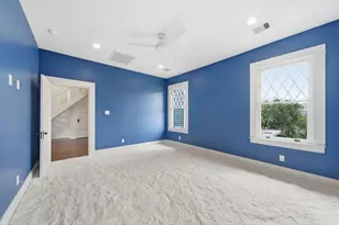 404 Avondale St, Houston, TX 77006 - Photo 32