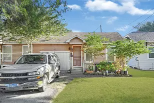 404 West 3rd St, League City, TX 77573 - Photo 16