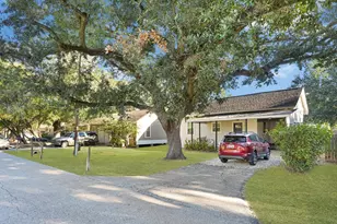 404 West 3rd St, League City, TX 77573 - Photo 18