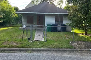 3505 Delhi St, Houston, TX 77022 - Photo 1