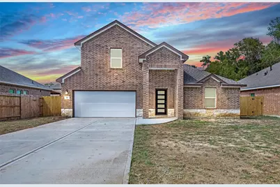 322 Carlos Leal Drive, Dayton, TX 77535 - Photo 1