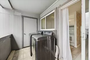 4450 Sherwood Ln, Houston, TX 77092 - Photo 10