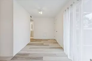 4450 Sherwood Ln, Houston, TX 77092 - Photo 6