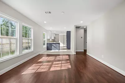 2538 Southgate Boulevard, Houston, TX 77030 - Photo 8