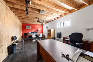 3901 Billingsley St, Houston, TX 77009 - Photo 8