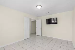 10606 Beckfield Dr, Houston, TX 77099 - Photo 8