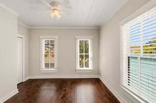 1011 Sealy St, Galveston, TX 77550 - Photo 20
