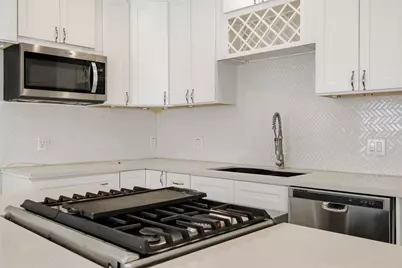 1011 Sealy Street, Galveston, TX 77550 - Photo 10