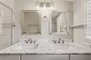 1011 Sealy St, Galveston, TX 77550 - Photo 18