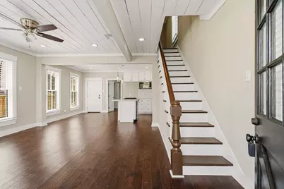 1011 Sealy Street, Galveston, TX 77550 - Photo 2