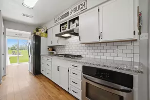 1858 Co Rd 2066, Hull, TX 77564 - Photo 14