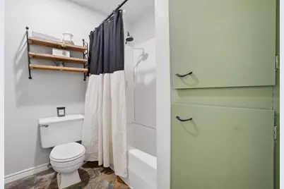 1858 County Road 2066, Hull, TX 77564 - Photo 22