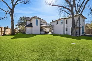 216 W 30th St, Houston, TX 77018 - Photo 24