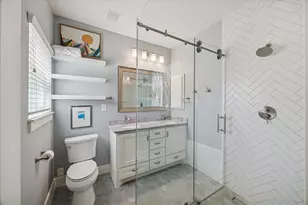 216 W 30th St, Houston, TX 77018 - Photo 12