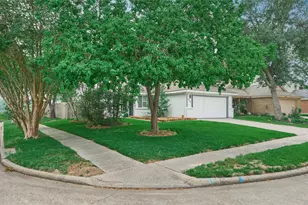 31135 N Head Dr, Spring, TX 77386 - Photo 2