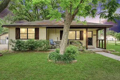204 S 4th Street, Alvin, TX 77511 - Photo 1
