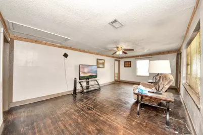204 S 4th Street, Alvin, TX 77511 - Photo 10