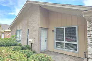 9754 Ebb St, Houston, TX 77089 - Photo 2