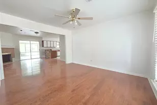 9754 Ebb St, Houston, TX 77089 - Photo 6