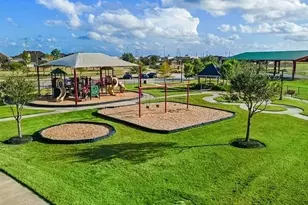 2131 Salinas Dr, Rosharon, TX 77583 - Photo 20