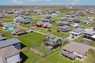 140 Ocean View Dr, Port Bolivar, TX 77650 - Photo 38