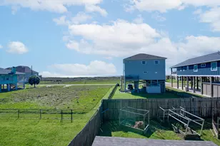 140 Ocean View Dr, Port Bolivar, TX 77650 - Photo 10