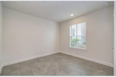 2810 Grand Fountains Drive #B, Houston, TX 77054 - Photo 6